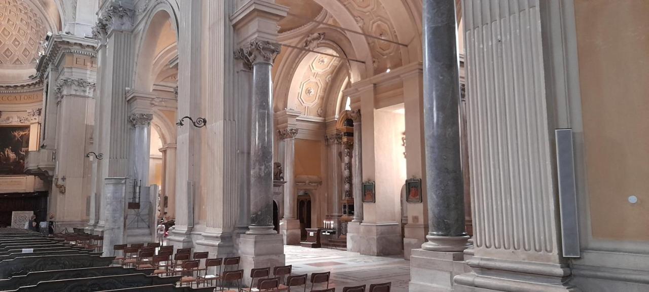 Corte Cavour. Una Mansarda Nel Cuore Della Citta 拉文纳 外观 照片