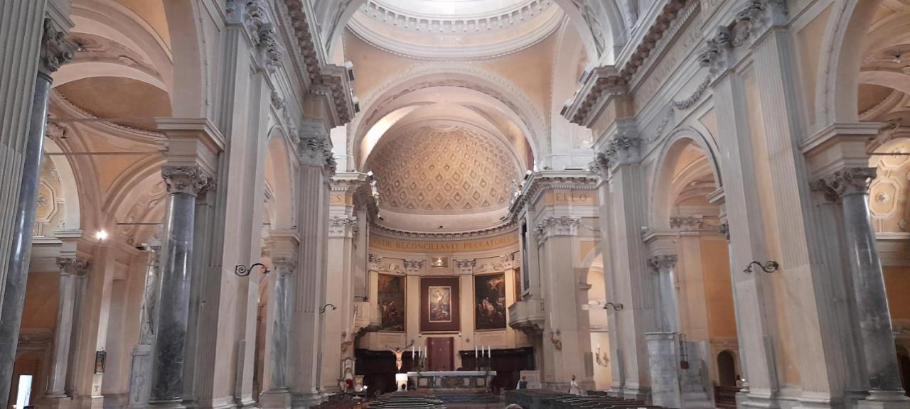 Corte Cavour. Una Mansarda Nel Cuore Della Citta 拉文纳 外观 照片