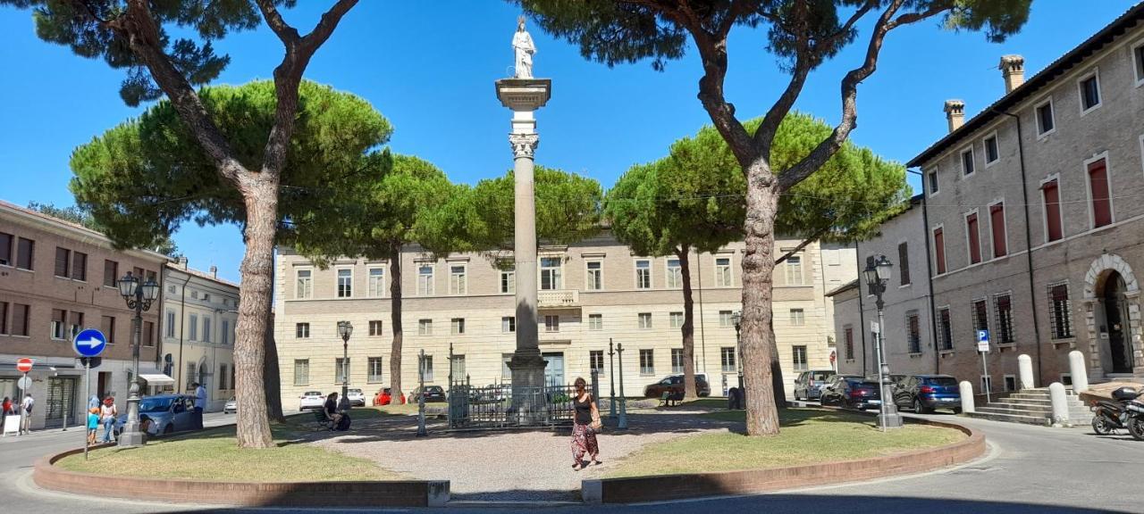 Corte Cavour. Una Mansarda Nel Cuore Della Citta 拉文纳 外观 照片